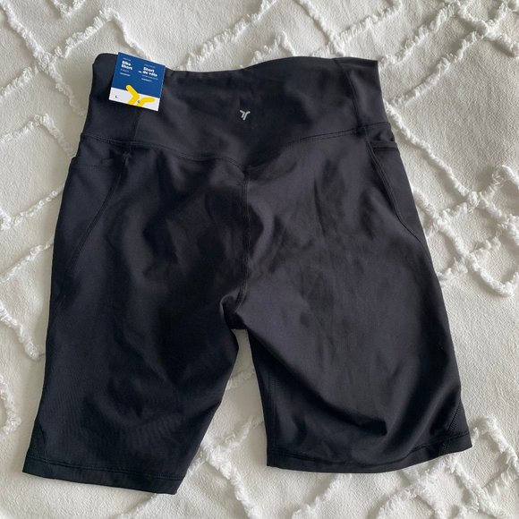 NWT Old Navy PowerSoft side pocket bike shorts - Picture 4 of 4